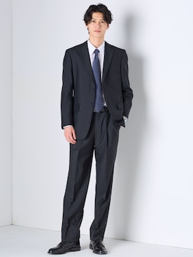 「アイテム（ビジネスシャツ、ホワイト系）」を使った、nissen Mens Modelsさん（メンズ・185cm）の秋コーディネート