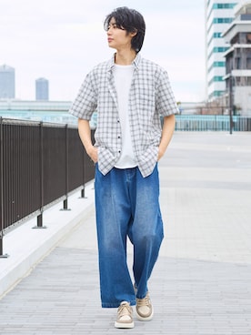 「nissen（ニッセン）の綿１００％デニムワイドタックパンツ【大きいサイズ有】（パンツ、ブルー系）」を使った、nissen Mens Modelsさん（メンズ・185cm）の春コーディネート