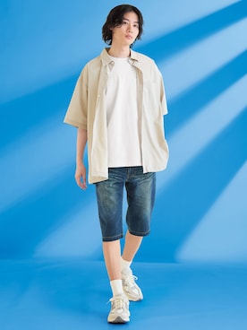 「nissen（ニッセン）のオーバーサイズ裾ドローコード5分袖シャツ【大きいサイズ有】　吸汗速乾（シャツ/ブラウス、ベージュ系）」を使った、nissen Mens Modelsさん（メンズ・185cm）の春コーディネート