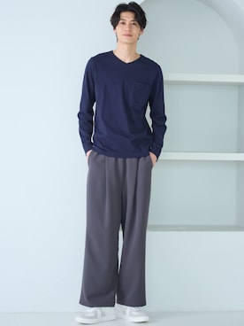 「nissen（ニッセン）の綿１００％ポケット付Vネック長袖Tシャツ【大きいサイズ有】（Tシャツ/カットソー、ブルー系）」を使った、nissen Mens Modelsさん（メンズ・182cm）の秋コーディネート