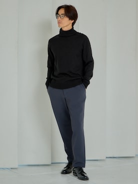 「タートルネックセーター」｜nissen Mens Modelsさん（メンズ・180cm）の秋コーディネート