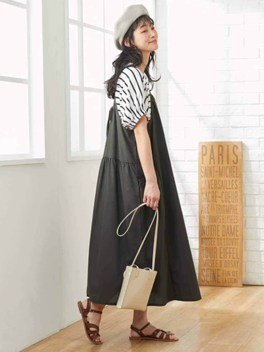 「マタニティファッション、モデル、レギュラー、マタニティコーデ、マタニティ、授乳服、ママコーデ、キャミワンピ、ロングワンピース、ティアードワンピース、ボーダー、ドルマン、ナチュラル、ラクチンコーデ、夏コーデ」｜「QUNTSTYLEの【マタニティウエア・授乳服】キャミソールワンピース＋Tシャツセット（産前・産後）（マタニティウェア/グッズ、グリーン系）」を使った、nissen Maternity Modelsさん（レディース・165cm）の春コーディネートの1枚目の写真