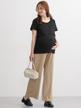 「nissen（ニッセン）の【産前・産後　授乳服】授乳しやすい　半袖マタニティTシャツ（マタニティウェア/グッズ、ブラック系）」を使った、nissen Maternity Modelsさん（レディース・160cm）の春コーディネート