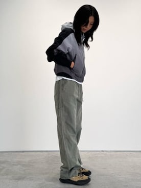 「アイテム（ブルゾン、グレー系）」を使った、Gramicciさん（レディース・165cm）の秋コーディネート