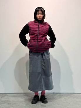 「アイテム（ベスト、レッド系）」を使った、Gramicciさん（レディース・158cm）の秋コーディネート