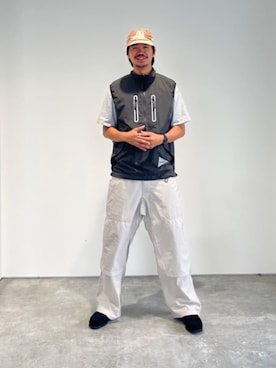 「アイテム（ベスト）」を使った、Gramicciさん（メンズ・182cm）の夏コーディネート