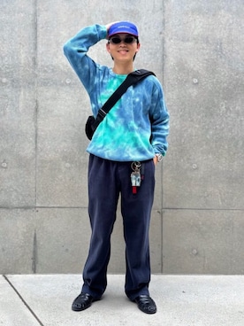 「アイテム（メッセンジャーバッグ）」を使った、Gramicciさん（メンズ・168cm）の秋コーディネート