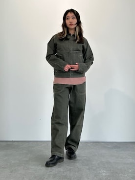 「アイテム（デニムジャケット、グリーン系）」を使った、Gramicciさん（レディース・158cm）の秋コーディネート