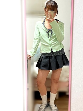 「archives（アルシーヴ）の２ストラップパンプス（パンプス、グレー系）」を使った、桃さん（レディース・155cm）の春コーディネート
