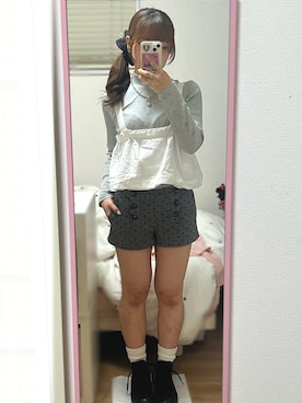 「LAGUA GEM（ラグアジェム）のMARINE ショートパンツ（その他パンツ、グレー系）」を使った、桃さん（レディース・155cm）の春コーディネート