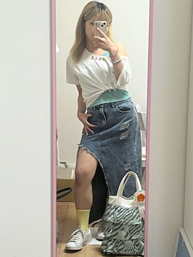 「無印良品（ムジルシリョウヒン）のアイテム（Tシャツ/カットソー、ホワイト系）」を使った、桃さん（レディース・155cm）の夏コーディネート