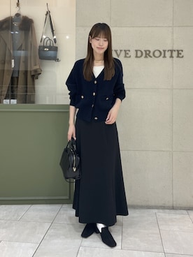 「RIVE DROITE（リヴドロワ）のスウェットライクニットカーデ（オフィスカジュアル/秋服）（カーディガン/ボレロ、ブルー系）」を使った、kotoneさん（レディース・166cm）の秋コーディネート