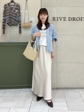 「RIVE DROITE（リヴドロワ）の【接触冷感】アソートロゴTee（Tシャツ/カットソー、ベージュ系）」を使った、kotoneさん（レディース・166cm）の春コーディネート