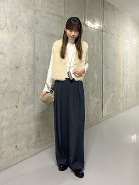 「RIVE DROITE（リヴドロワ）のショートエコファーベスト（秋服/冬服）（ベスト、ホワイト系）」を使った、kotoneさん（レディース・166cm）の秋コーディネート
