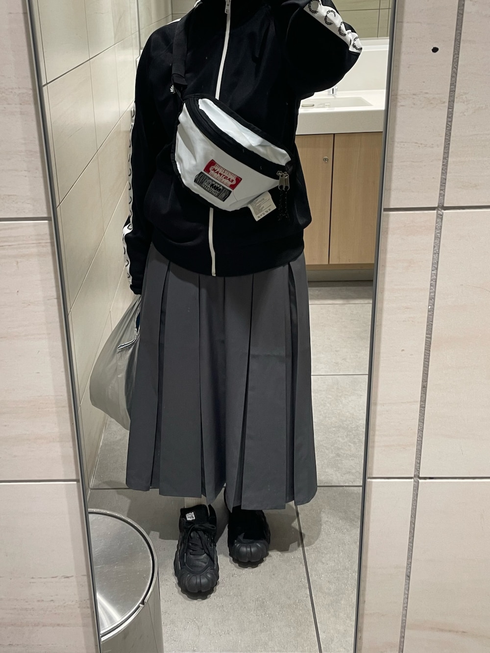【国内発送】Maison Margiela バッグ ポーチ 56wc00289956-807 楽天市場】ミニポーチ（ブランドメゾン マルジェラ）（バッグ
