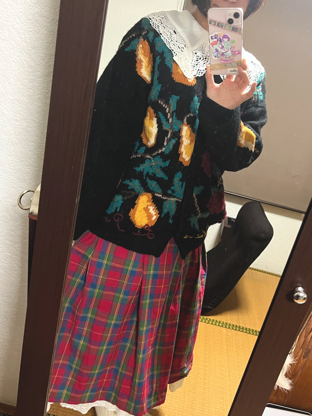 「古着MIX、古着女子、あったかコーデ、anoco no oheya、古着屋ないしょ、niko and ...」｜「anoconooheyaのアイテム（スカート、レッド系）」を使った、しずくさん（レディース・156cm）の冬コーディネートの1枚目の写真