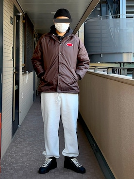 「アイテム（ナイロンジャケット、ブラウン系）」を使った、A.K.H.D09さん（メンズ・180cm）の冬コーディネート