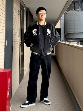 「アイテム（スカジャン）」を使った、A.K.H.D09さん（メンズ・180cm）の秋コーディネート