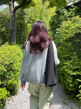 「アイテム（ニット/セーター）」を使った、ゆみさん（レディース・162cm）の夏コーディネート