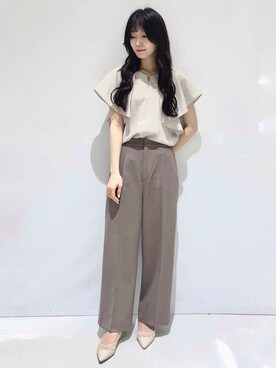 「index（インデックス）の《7色展開/S-LLサイズ》フリルタックスリーブキーネックブラウス【吸水速乾/洗濯機可/イージーアイロン/抗ピル】（シャツ/ブラウス、ベージュ系）」を使った、Kさん（レディース）の夏コーディネート