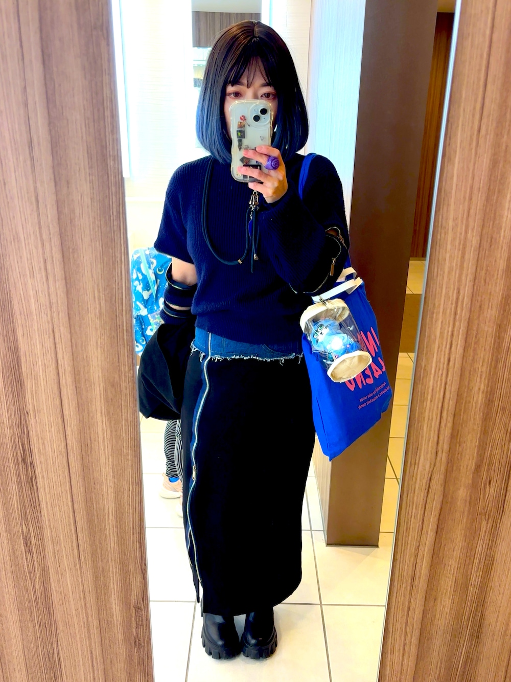 「春めき満開コーデ、ファスナー、ジッパー付きトップス、ジッパー、ジッパースカート、ジッパー付き、ジッパーニット、ロングスカート、チャック、ライブコーデ、アラフォー」｜「アリエクのアイテム（ニット/セーター、ブルー系）」を使った、♡indigolovE♡さん（レディース・152cm）の春コーディネートの1枚目の写真