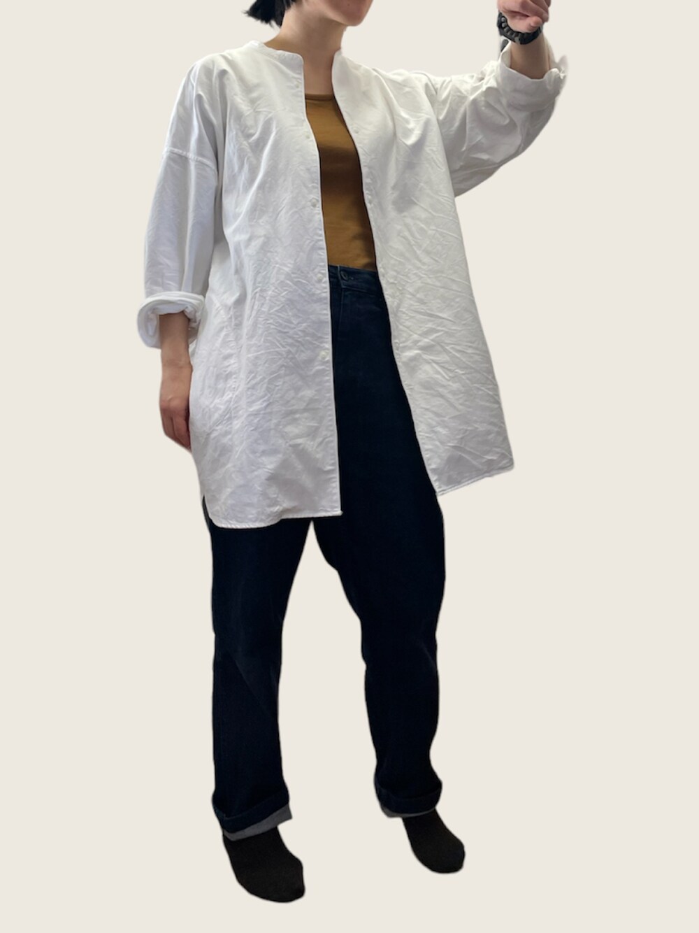 「無印良品のアイテム（シャツ/ブラウス、ホワイト系）」を使った、Tomomi  Kannoさん（レディース・161cm）の冬コーディネートの1枚目の写真