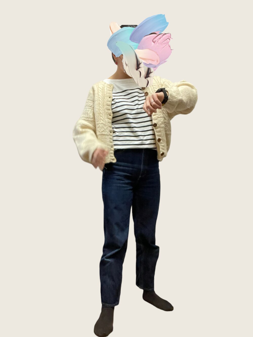 「母のお古のアイテム（ニット/セーター、ホワイト系）」を使った、Tomomi  Kannoさん（レディース・161cm）の冬コーディネートの1枚目の写真