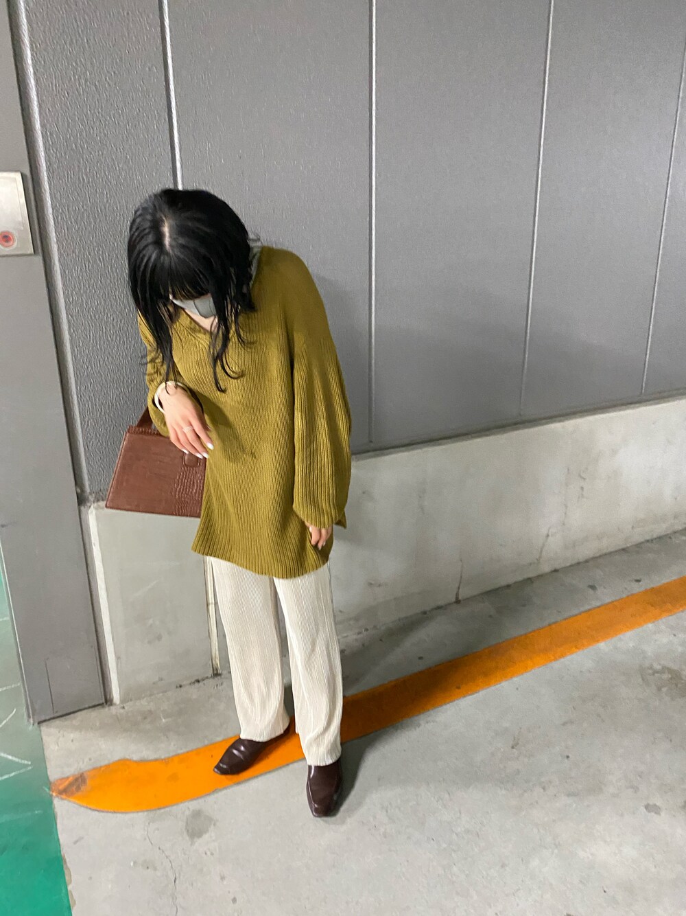 「大人カジュアル、休日コーデ、秋冬コーデ、プリーツパンツ、おしゃれさんと繋がりたい、低身長コーデ、Link、LEPSIM、LOWRYS FARM」｜「LEPSIMのアイテム（トップス、グリーン系）」を使った、azusa さん（レディース・148cm）の秋コーディネートの1枚目の写真