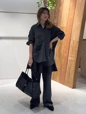「AULENTTI（オウレンティ）の【AULENTTI】コンビボストンBAG（ボストンバッグ、ブラック系）」を使った、maiさん（レディース・161cm）の秋コーディネート