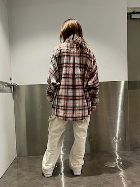 「DANKE SCHON（ダンケシェーン）のDankeSchon/ダンケシェーン/ステッチペインターパンツ（その他パンツ、ホワイト系）」を使った、マツモトさん（レディース・161cm）の秋コーディネート