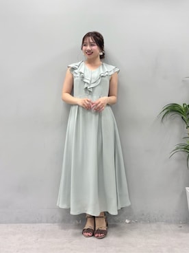 「natural couture（ナチュラルクチュール）の〈Erikoコラボ〉フリルカラーノースリワンピース（ワンピース、グリーン系）」を使った、かなみさん（レディース・156cm）の春コーディネート