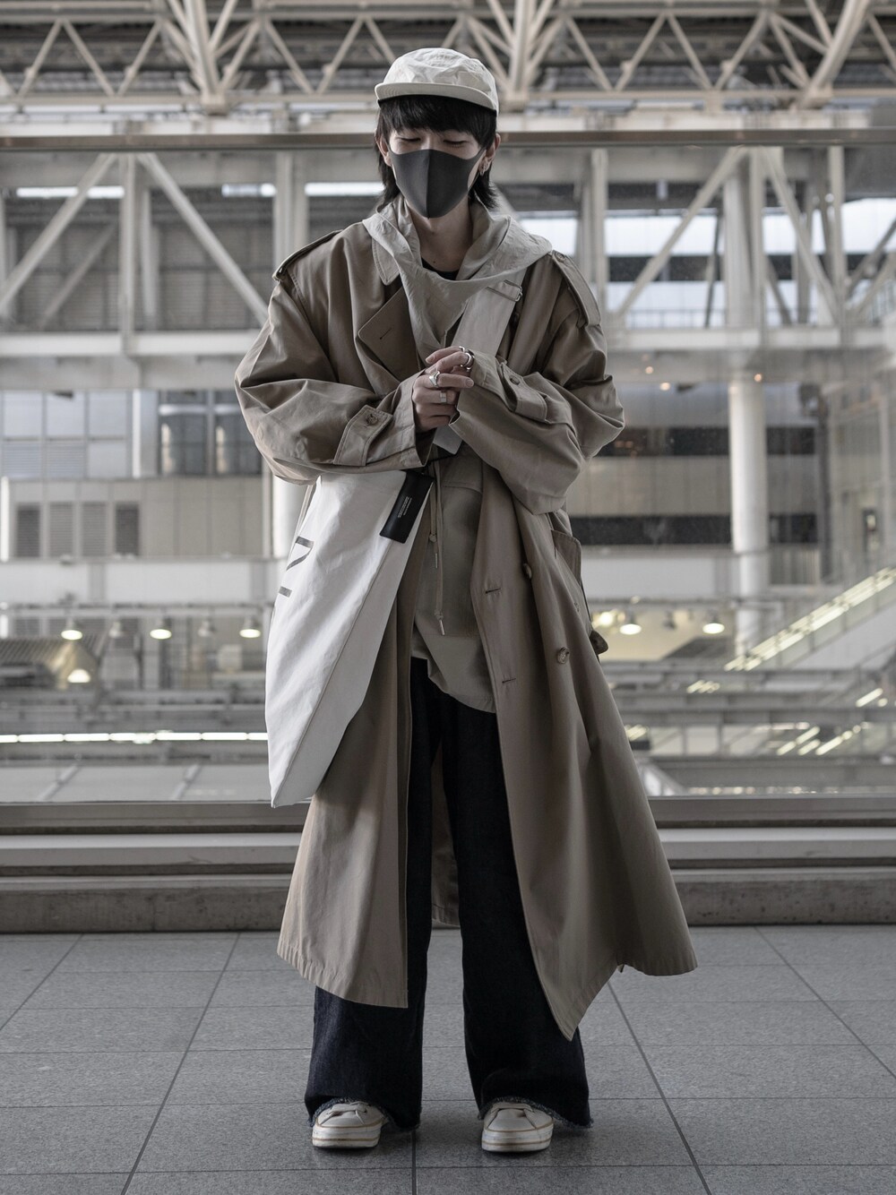 89｜steinのトレンチコートを使ったコーディネート - WEAR 