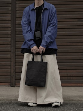 「THEE（シー）のアイテム」を使った、89さん（メンズ・168cm）の春コーディネート