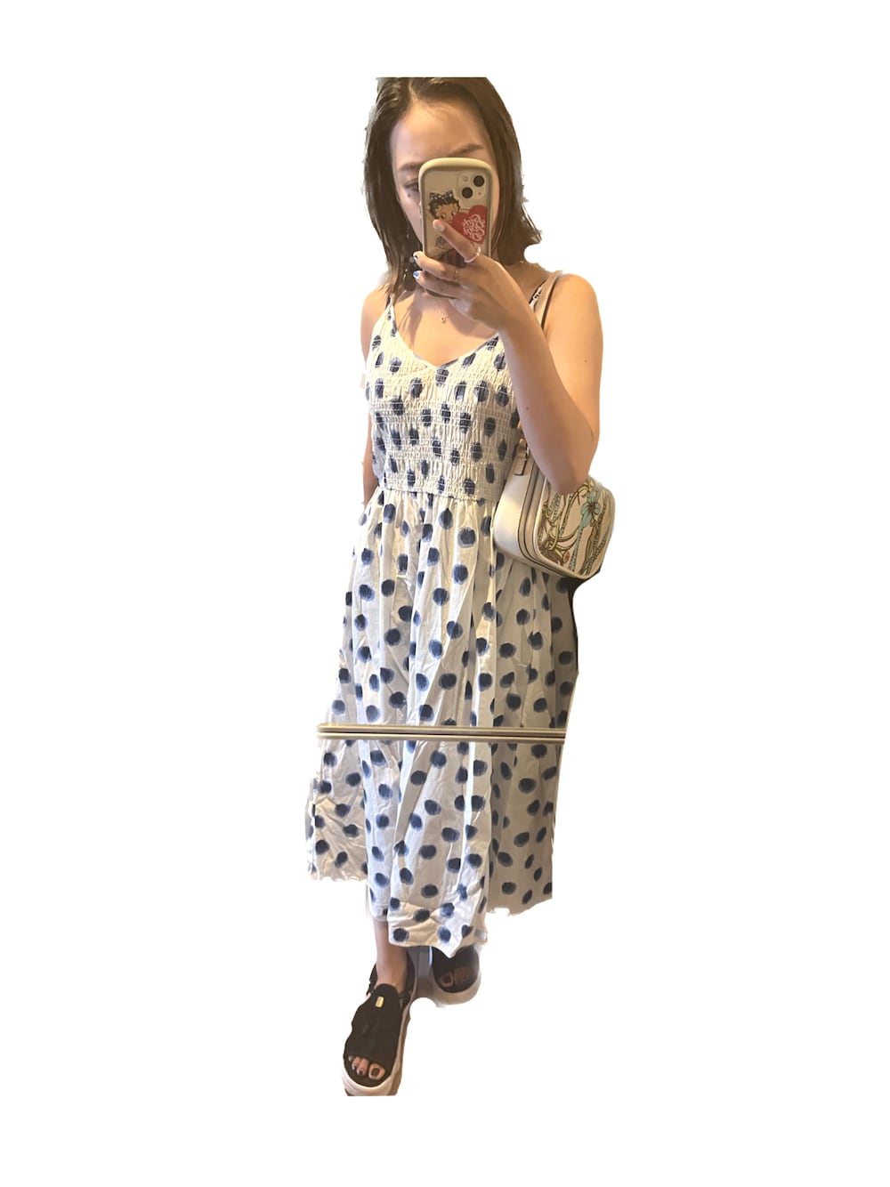 「H&Mのアイテム（ワンピース、ホワイト系）」を使った、sariさん（レディース・148cm）の夏コーディネートの1枚目の写真