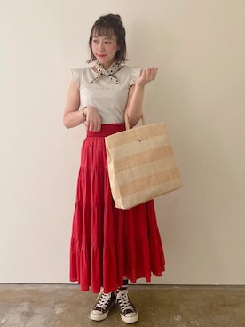 「ティアードスカート」｜「アイテム（財布/小物）」を使った、To b. by agnès b.さん（レディース・160cm）の夏コーディネート