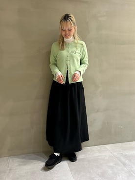 「アイテム（ブローチ/コサージュ）」を使った、To b. by agnès b.さん（レディース・160cm）の春コーディネート