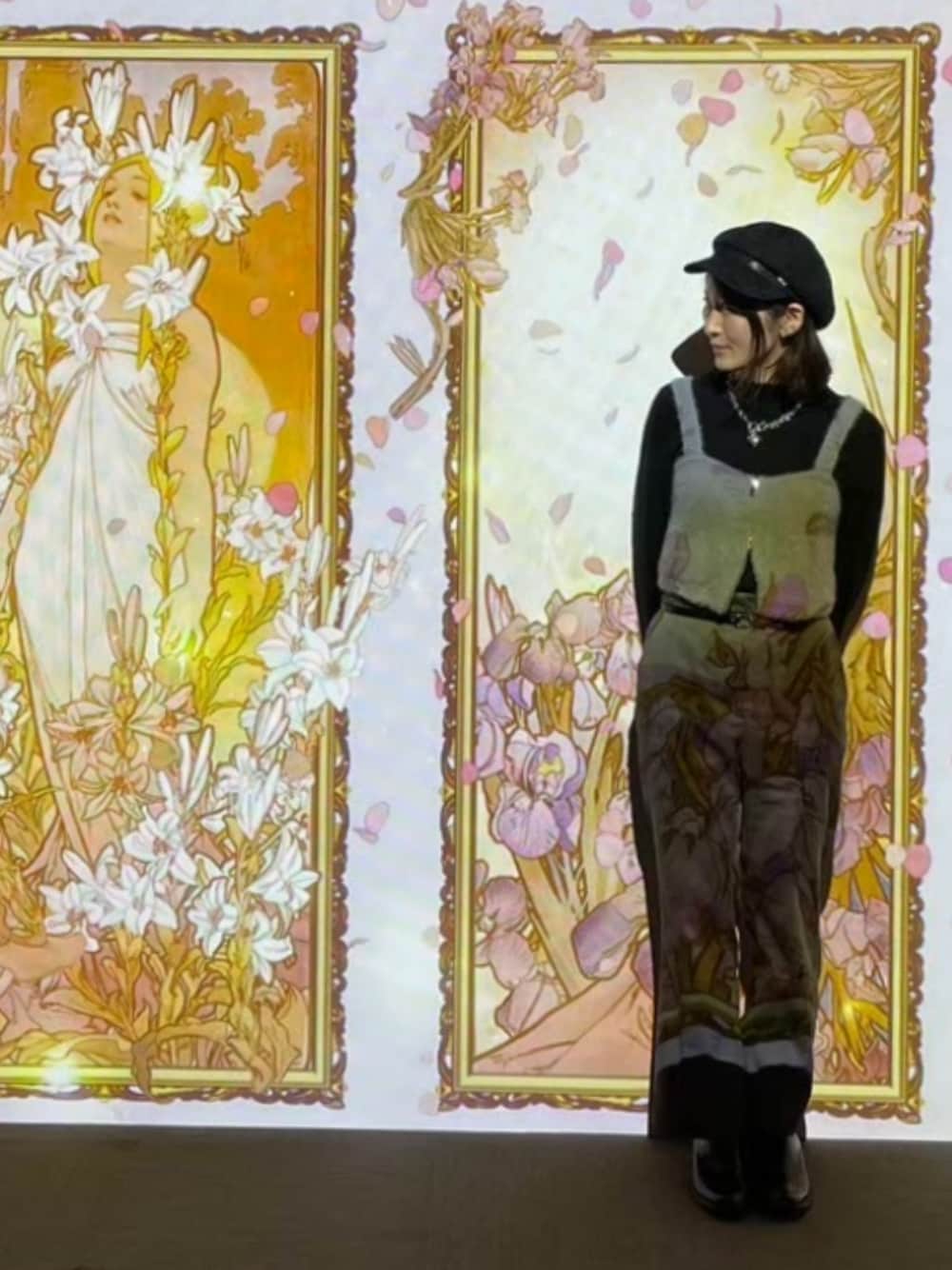 「大人カジュアル、シンプルスタイル、パンツコーデ、大人可愛い、低身長コーデ、ビスチェ、キャスケット、ミスティック(mystic)、カスタネ(Kastane)」｜「Kastaneの【着回し可能/2サイズ展開】ラップミニスカパンSET（その他パンツ、グレー系）」を使った、YURIEさん（骨格ウェーブ・レディース・153cm）の春コーディネートの1枚目の写真
