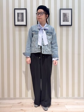 「SHOO・LA・RUE（シューラルー）の【SHOO・LA・RUE DENIM/S-LL/高レビュー】大人のための ノーカラーデニムジャケット（デニムジャケット、ブルー系）」を使った、miiii54さん（レディース）の冬コーディネート