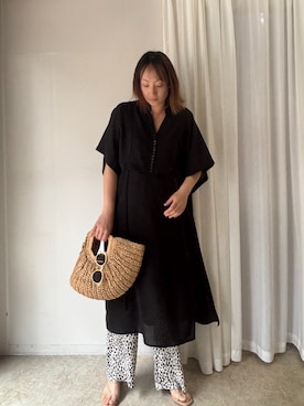 「CORNERS（コーナーズ）の【インフルエンサーKRさん×CORNERSコラボ】スラブジョーゼットカフタンシャツワンピース（シャツワンピース、ブラック系）」を使った、yuminyさん（レディース・163cm）の夏コーディネート