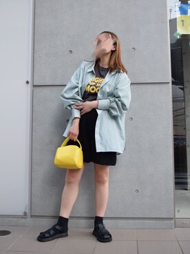 「CORNERS（コーナーズ）のオーバーサイズストライプシャツ（シャツ/ブラウス）」を使った、yuminyさん（レディース・162cm）の春コーディネート