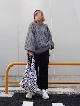 「CORNERS（コーナーズ）のボリュームスリーブケーブルニット（ニット/セーター）」を使った、yuminyさん（レディース・162cm）の秋コーディネート