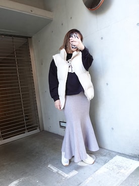 「マーメイドスカート」｜「アイテム（ダウンベスト）」を使った、yuminyさん（レディース・162cm）の冬コーディネート