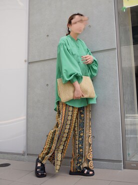 「CORNERS（コーナーズ）のCORNERS by KR　エスニックストライプワイドパンツ（その他パンツ）」を使った、yuminyさん（レディース・162cm）の春コーディネート