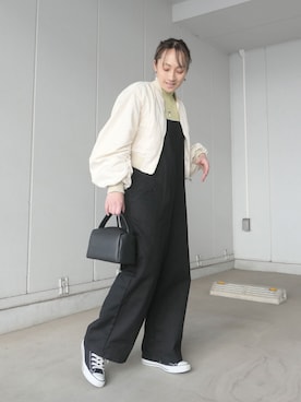 「アイテム（MA-1、ホワイト系）」を使った、yuminyさん（レディース・162cm）の春コーディネート