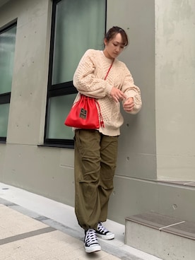 「CORNERS（コーナーズ）のサスペンダー付きカーゴパンツ（カーゴパンツ）」を使った、yuminyさん（レディース・162cm）の秋コーディネート