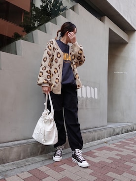 「CORNERS（コーナーズ）のサスペンダー付きカーゴパンツ（カーゴパンツ）」を使った、yuminyさん（レディース・162cm）の秋コーディネート