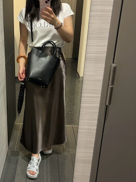 「FURLA（フルラ）のアイテム」を使った、vnonvさん（レディース・160cm）の秋コーディネート