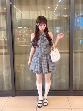 「MAJESTIC LEGON（マジェスティックレゴン）のアイテム」を使った、さえさん（レディース・155cm）の夏コーディネート