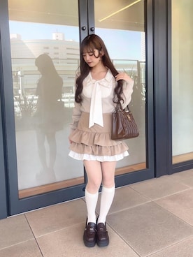 「MAJESTIC LEGON（マジェスティックレゴン）の【お気に入り20,000件超え/高レビュー★★★★★】クラシカルスクエアハンドバッグ（ショルダーバッグ、ブラウン系）」を使った、さえさん（レディース・155cm）の春コーディネート