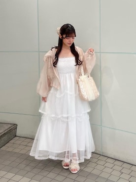 「MAJESTIC LEGON（マジェスティックレゴン）のシアーフリルサンダル（サンダル、ホワイト系）」を使った、さえさん（レディース・155cm）の春コーディネート